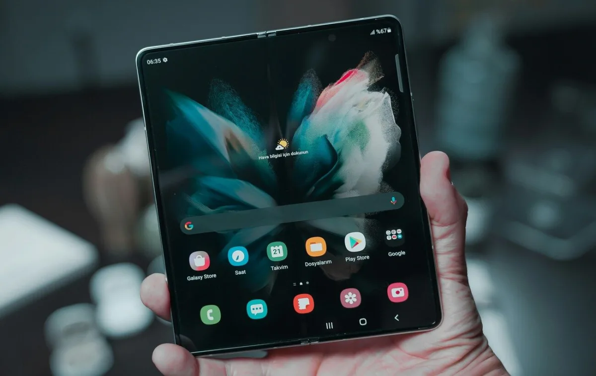 Galaxy Z Fold 8: ширший екран і легший корпус — усі фішки нового складаного