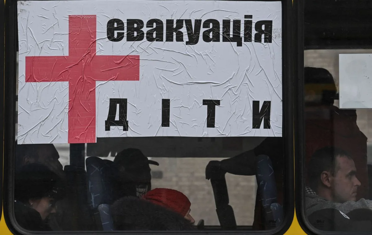 Обов'язкова евакуація дітей під Харковом: як виїхати й де розселитися